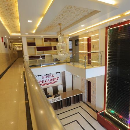 Hotel Red Carpet Tajganj Ngoại thất bức ảnh
